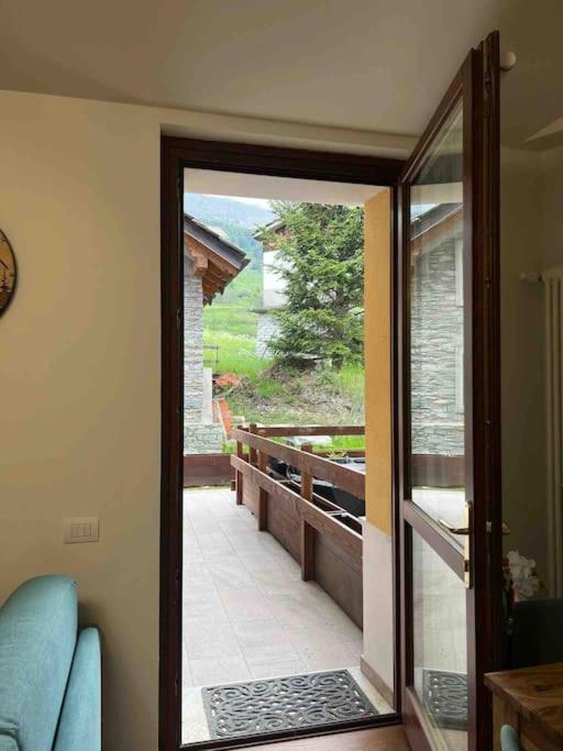 Petit Bijou - Corbet - Monolocale Con Divano Letto In Soggiorno - Massimo 3 Persone Champoluc Exterior foto
